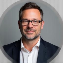 Oliver Carter – Founder & CEO